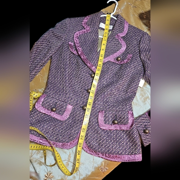 Women's Brown and Purple Tweed Blazer With Pink Satin Trim. Size Medium. - Picture 12 of 12